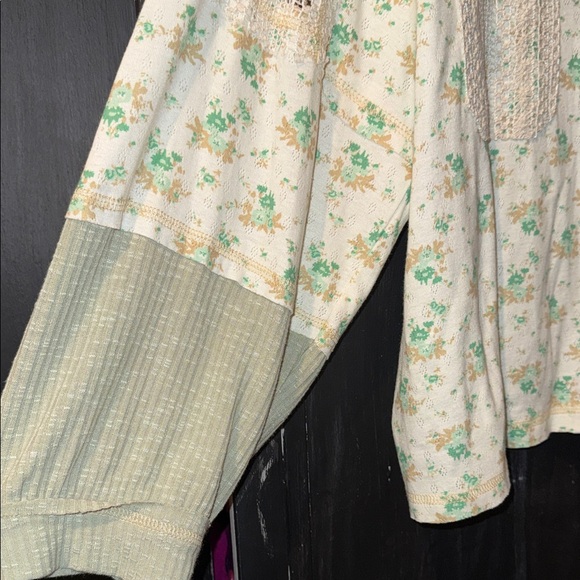 POL Women's Patchwork Blouse - Sage and Cream - Picture 7 of 14